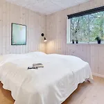 5 Star Holiday Home In Vaeggerlose *