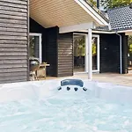 14 person holiday home in Væggerløse * Bøtø By