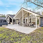 14 person holiday home in Væggerløse Feriehus Bøtø By