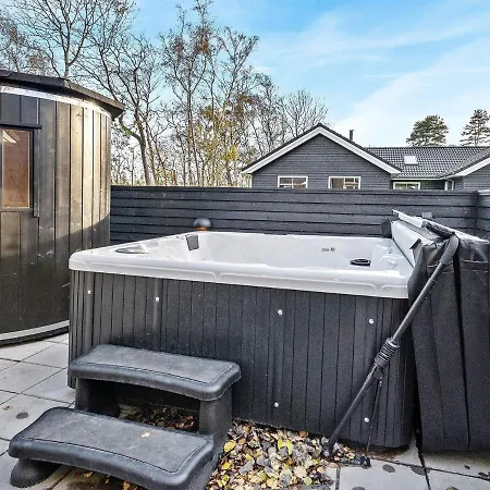 Feriehus 14 Person In V Ggerl Se