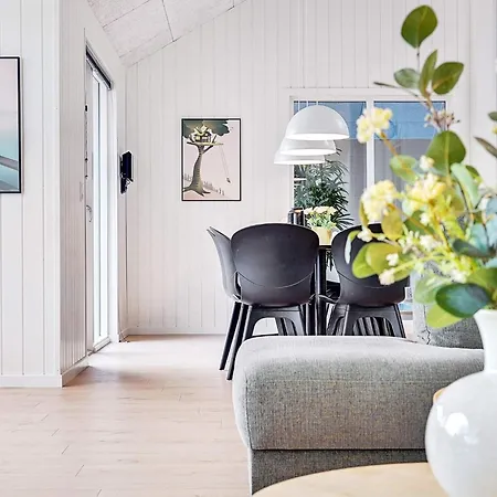 5 Star In Vaeggerlose * Bøtø By